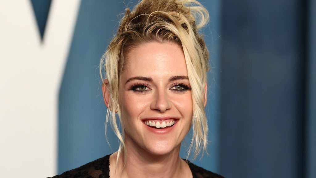 Why did Kristen Stewart become Lesbian What are the reasons